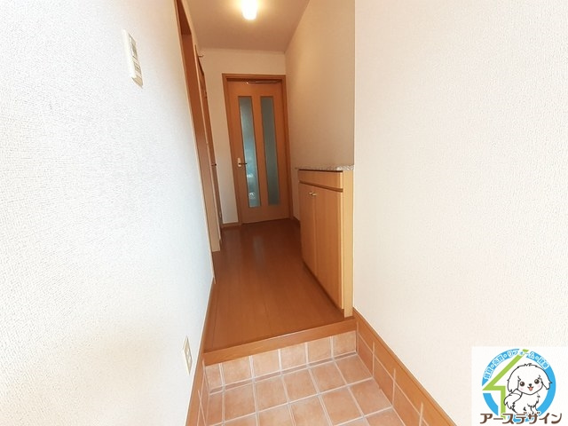 ヴィラ・セレーノの玄関|パース写真