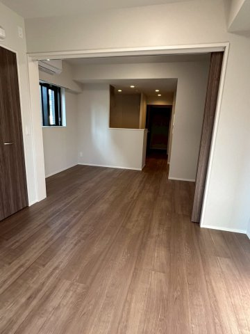 コートレジデンス南大塚の居間・リビング