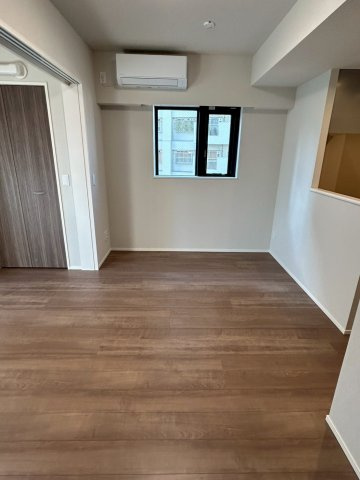 コートレジデンス南大塚の居間・リビング