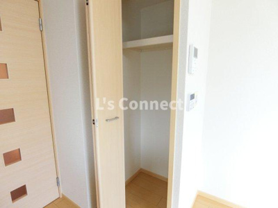 【設備】 | コウノス　ハウス　Ⅱ | ＬＤＫにも収納付き。