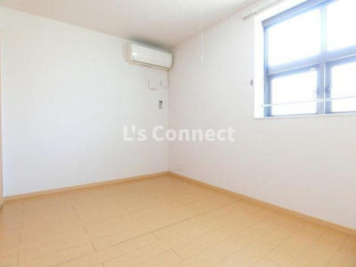 【その他】 | コウノス　ハウス　Ⅱ | 洋室にもエアコン付きです。