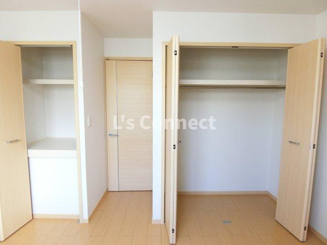 【収納】 | コウノス　ハウス　Ⅱ | ２ヶ所のクローゼットでお荷物もすっきり収納。