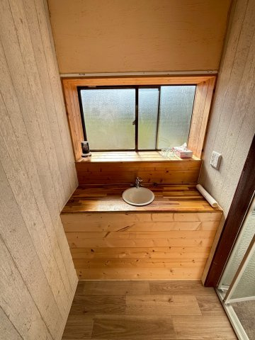 匝瑳市栢田　中古戸建の洗面所