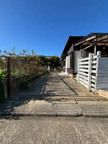 匝瑳市栢田　中古戸建の駐車場