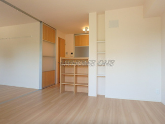 【居間・リビング】 | アトリオみなみだいらⅤ | リビング