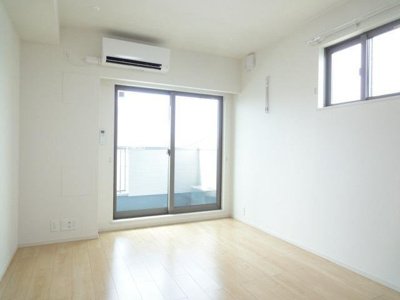 【居間・リビング】 | サニーレジデンス | ゆったり過ごせるリビングです