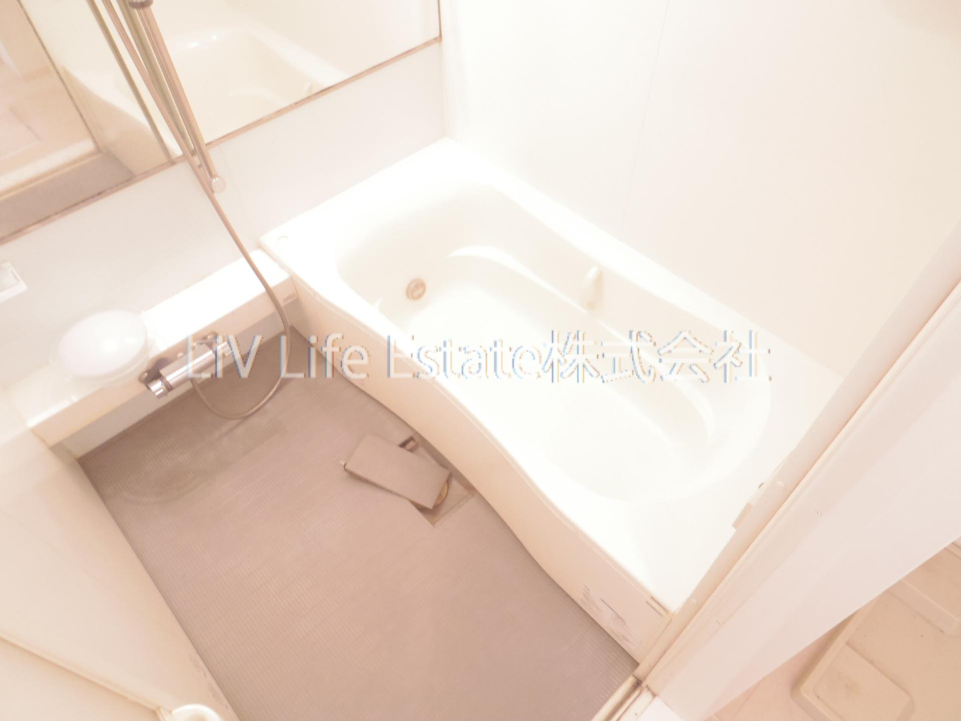 西東京市中町４丁目のアパートの浴室