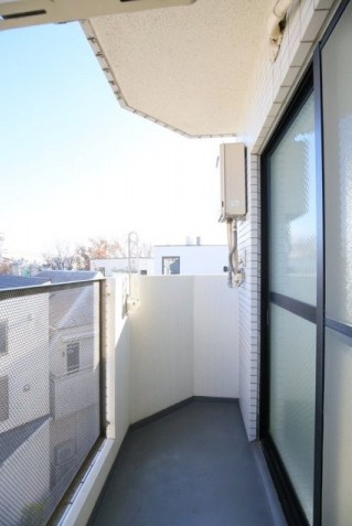 ワールドパレス永福町のバルコニー