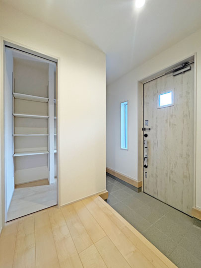 塩竃市清水沢の玄関