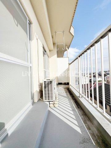 小峯ビルのバルコニー