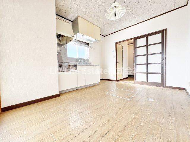 小峯ビルの居間・リビング