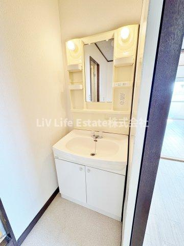 小峯ビルの洗面所