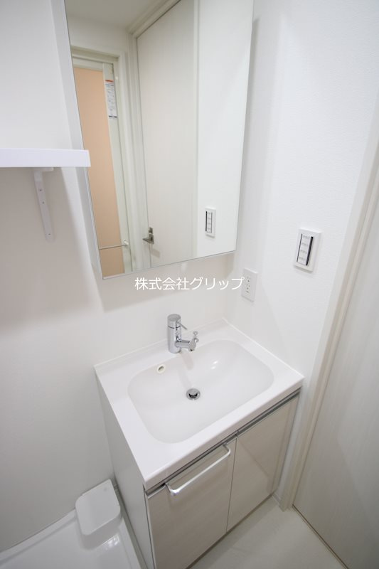 ブライズ吉野町の独立洗面台