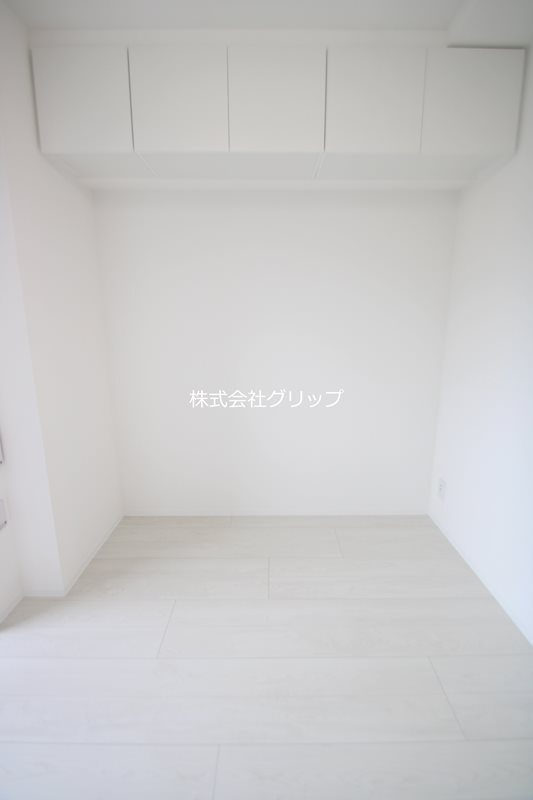 ブライズ吉野町の洋室