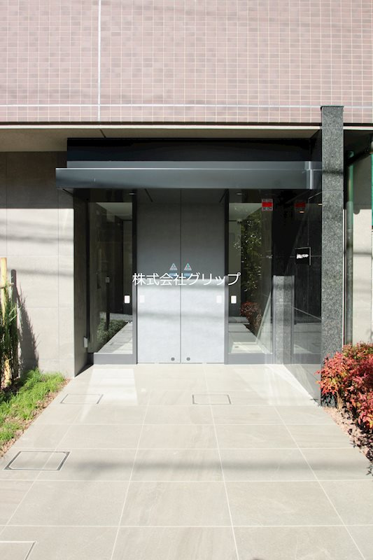 ブライズ吉野町のエントランス