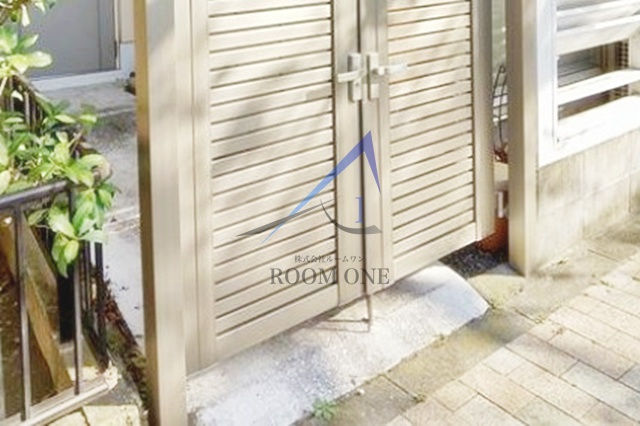 長谷部邸のエントランス|エントランスです。