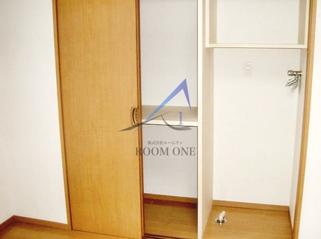 長谷部邸の設備|洗濯機置き場です。