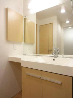 【独立洗面台】 | シャン・デ・コロール | 独立洗面台です