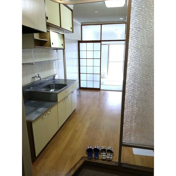 東海伸銅ビルの内装