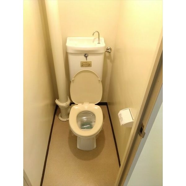 東海伸銅ビルのトイレ