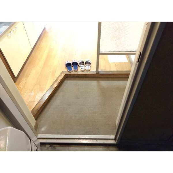 東海伸銅ビルのバルコニー