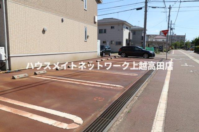 Ａｒｔｅｓｉａの駐車場|消雪付駐車場