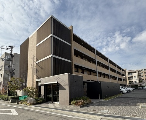 ウエリスステージ門戸厄神の外観