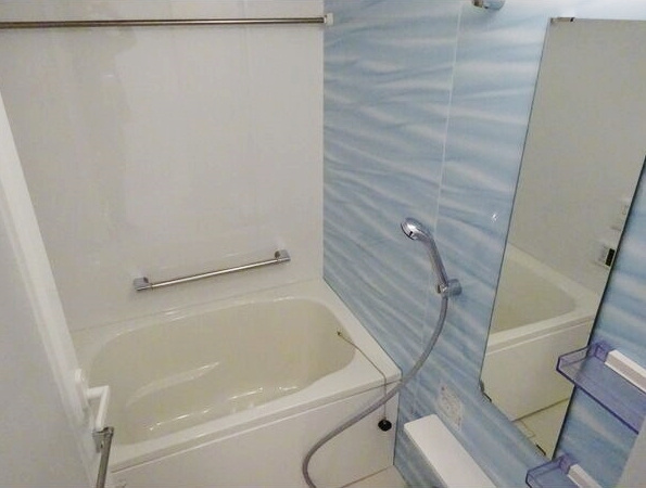 ブランTAT西宮本町Ⅱの浴室