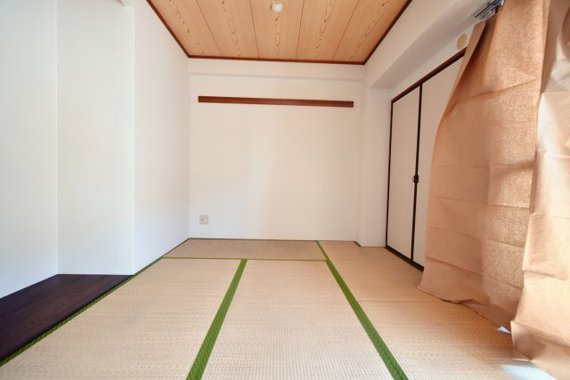 ウエストフィールド里中の和室