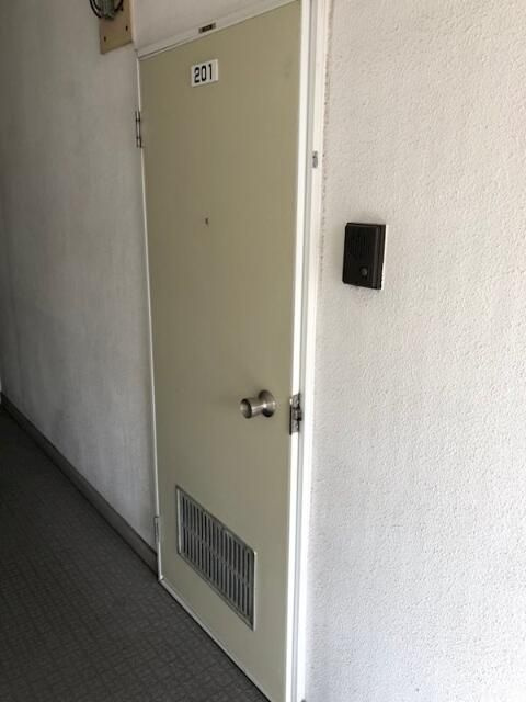 アゼリアの内装