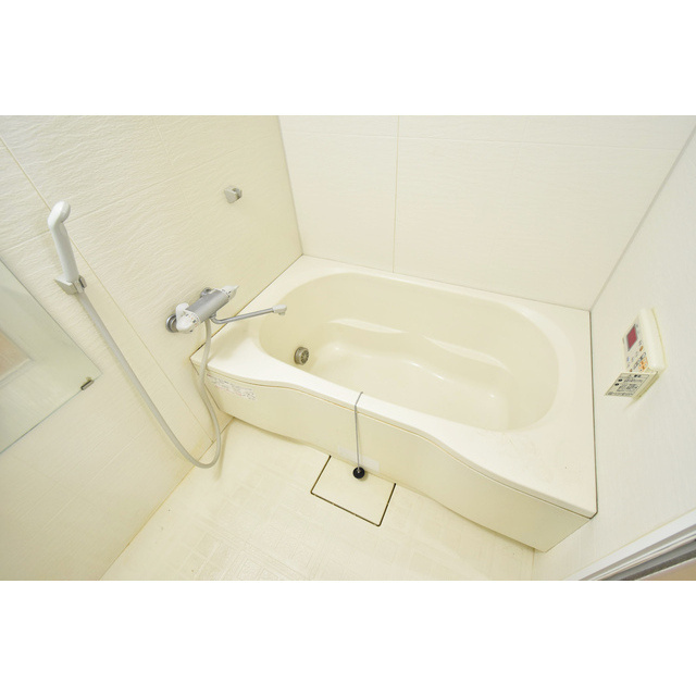 CASSIA江坂の浴室