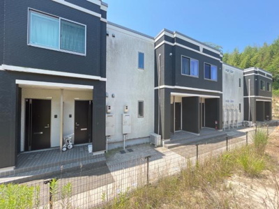 【外観】 | リヴィエーラ | 外観写真（昼）