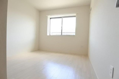 【内装】 | リヴィエーラ | 洋室