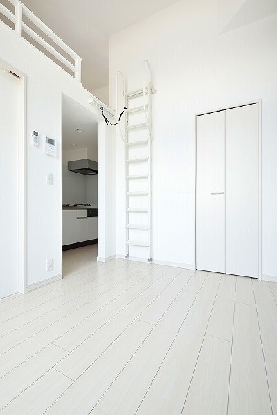 ラウレアハイツの居間・リビング