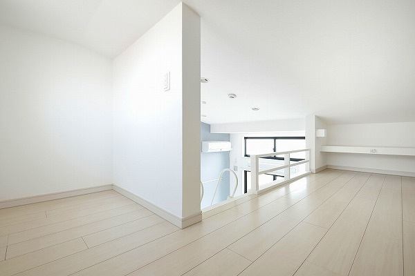 ラウレアハイツの居間・リビング