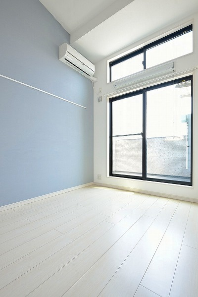 ラウレアハイツの居間・リビング