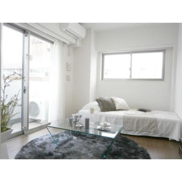 アーバネックス原宿の居間・リビング|※写真は同タイプ住戸です。