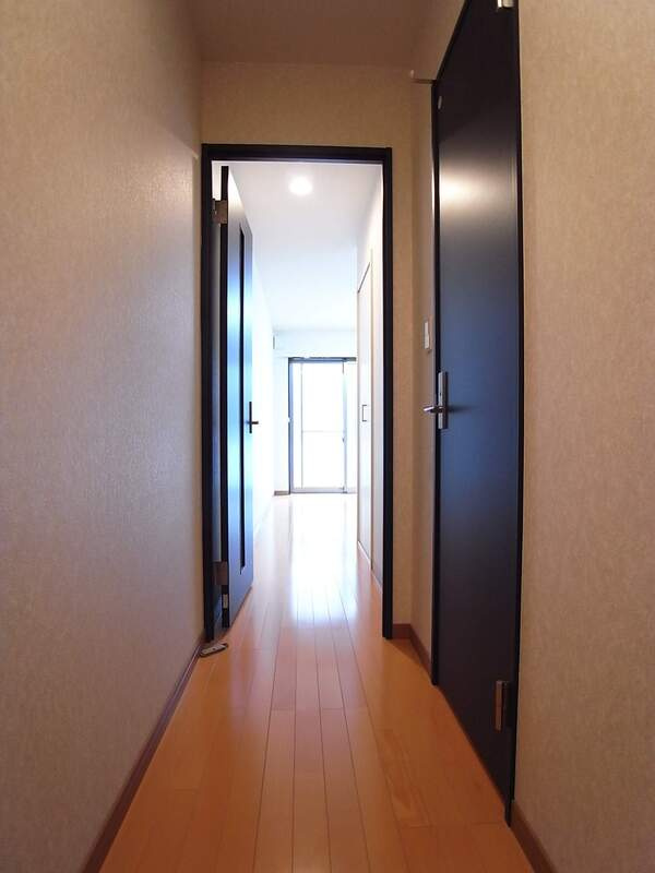 リブリ・Sunnyの玄関