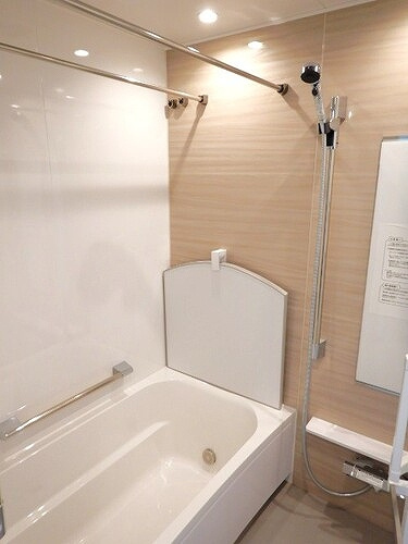 ザ・ライオンズ札幌植物園ＹＡＹＯＩ　ＧＡＲＤＥＮＳの浴室