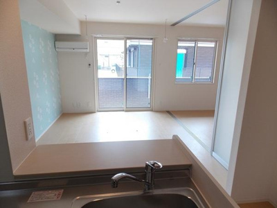 【洋室】 | メゾン・ルーチェ