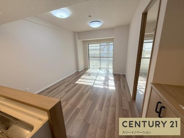 千島第1コーポ2号棟の居間・リビング