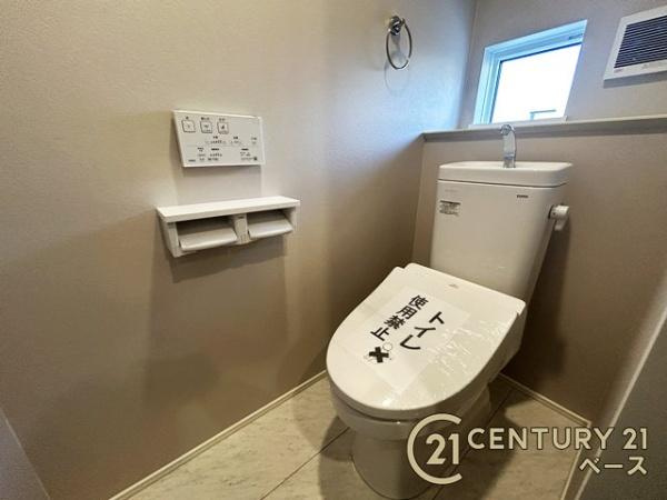 リナージュ萩の台 ／新築一戸建の内観：施工例|■ＴＶモニター付きインターホンで防犯対策もバッチリ！来客も一目でわかり安心です！■