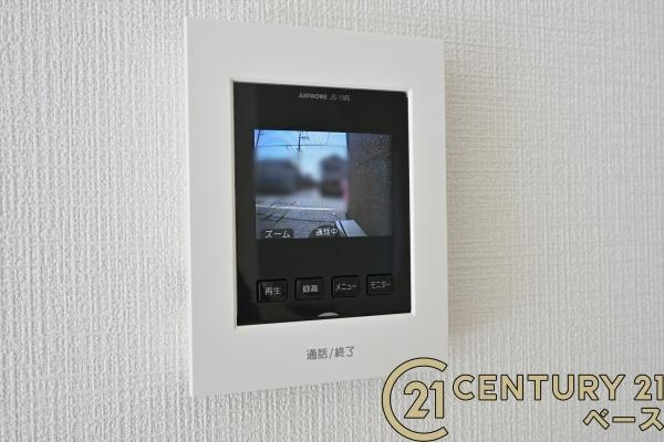 クレイドルガーデン前栽町 １号棟 ／新築一戸建の内装|■ＴＶモニター付きインターホンで防犯対策もバッチリ！来客も一目でわかり安心です！■