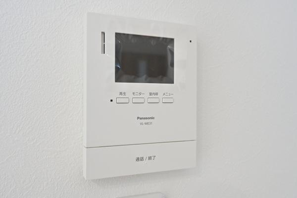 葛城市笛堂 ３号地 ／新築一戸建の内装|■ＴＶモニター付きインターホンで防犯対策もバッチリ！来客も一目でわかり安心です！■