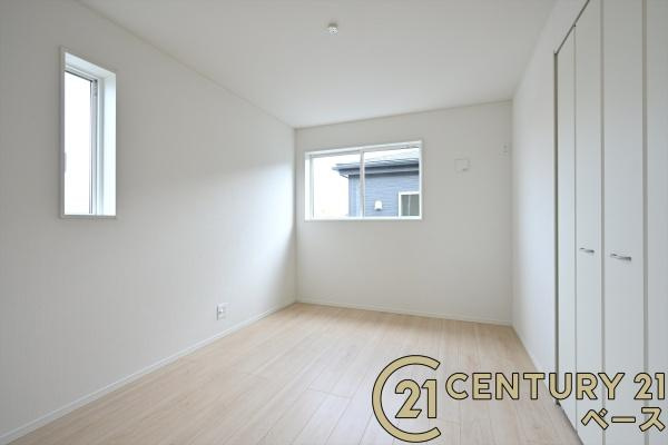 クレイドルガーデン土橋町 ／新築一戸建の内観：施工例|■従来品と比べ約７０％も節水タイプのトイレです！１階・２階共にウォシュレット付き！■