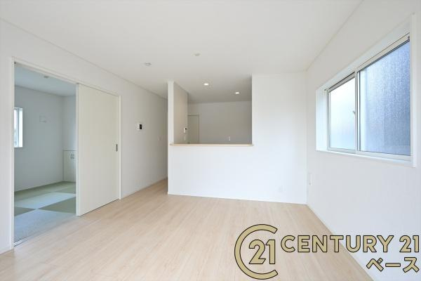 クレイドルガーデン土橋町 ／新築一戸建の内観：施工例|■家族とのコミュニケーションがとりやすい人気のカウンターキッチン！■