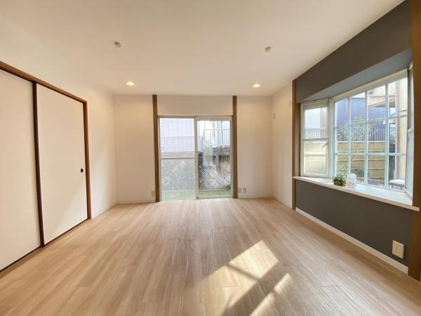 【居間・リビング】 | 須磨区東白川台4丁目　中古戸建