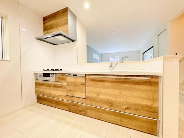 逗子市沼間２丁目の新築一戸建のキッチン