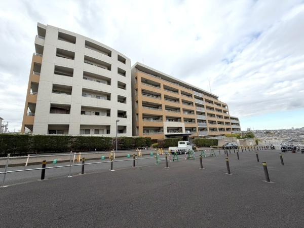 クレストフォルム日吉レインボーズヒルパークサイド棟