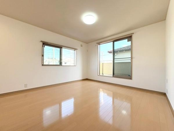 藤沢市石川５丁目の中古一戸建の洋室